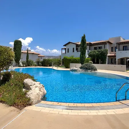 Villa Junior Zeus, Hot Tub And Communal Pool, Aphrodite Hills Kouklia