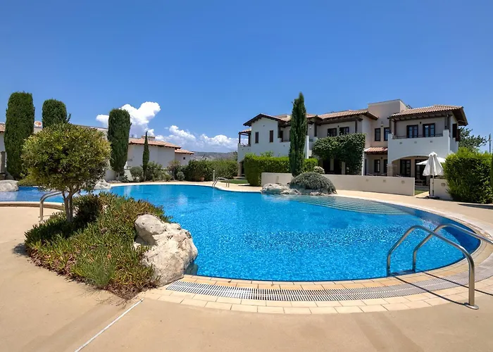 别墅 Junior Zeus, Hot Tub And Communal Pool, Aphrodite Hills 库克里亚