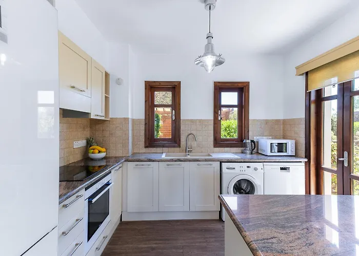 Junior Zeus, Hot Tub And Communal Pool, Aphrodite Hills *