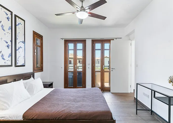 别墅 Junior Zeus, Hot Tub And Communal Pool, Aphrodite Hills