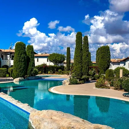 Villa Junior Zeus, Hot Tub And Communal Pool, Aphrodite Hills