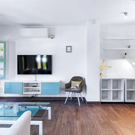 Junior Zeus, Hot Tub And Communal Pool, Aphrodite Hills Villa