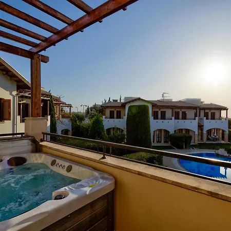 Junior Zeus, Hot Tub And Communal Pool, Aphrodite Hills *