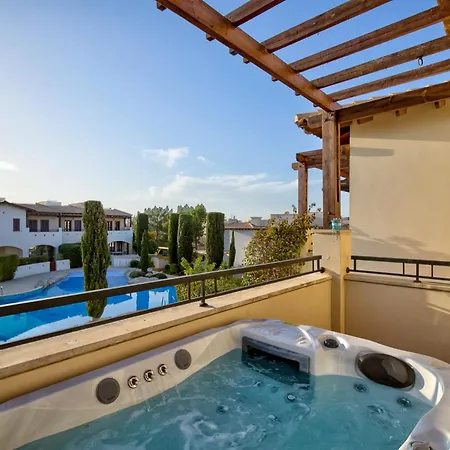 Villa Junior Zeus, Hot Tub And Communal Pool, Aphrodite Hills