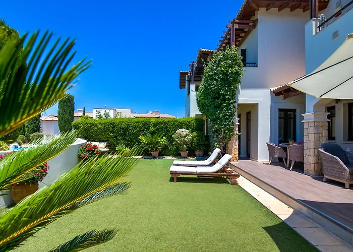 Junior Zeus, Hot Tub And Communal Pool, Aphrodite Hills Villa