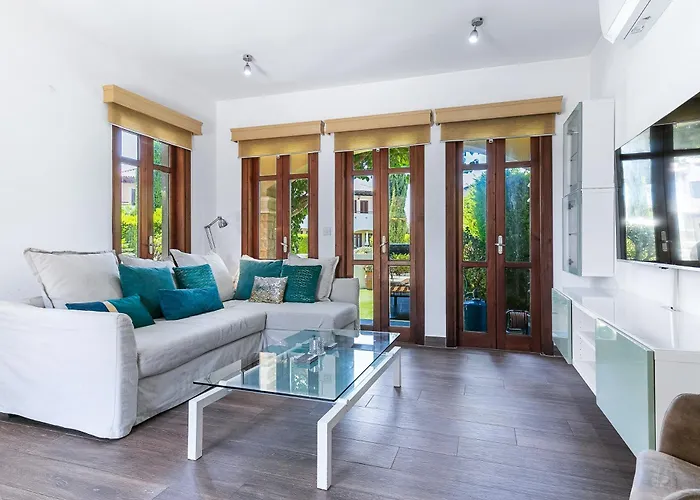 Junior Zeus, Hot Tub And Communal Pool, Aphrodite Hills *